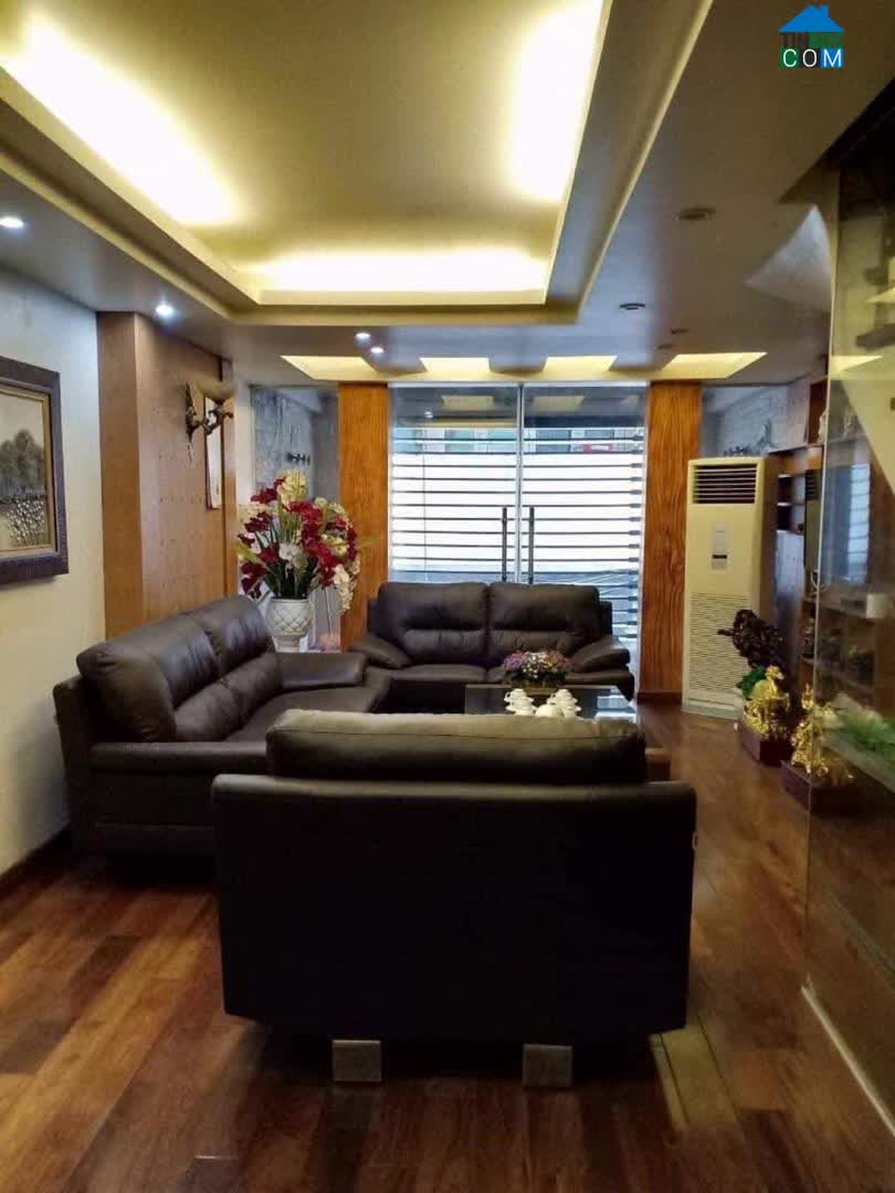 Ảnh Bán nhà Dương Quảng Hàm-Cầu Giấy 48m2-Hơn 4 Tỷ-Ô Tô Gần-Vị Trí  Đẹp-Tiện Ích 0