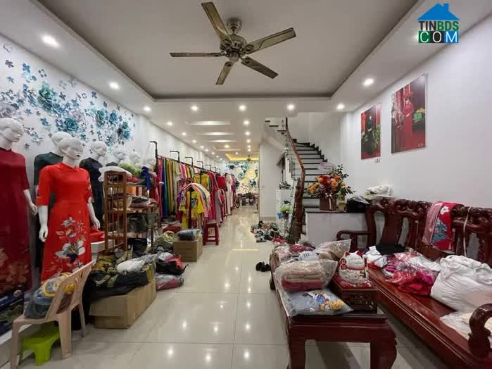 Ảnh Bán Gấp Biệt Thự Nhà Vườn Dân Tự Xây Khu Bàu Cát- Diện Tích 120m2- 7 X 17.1- Giá Chỉ 19.6 Tỷ. 0