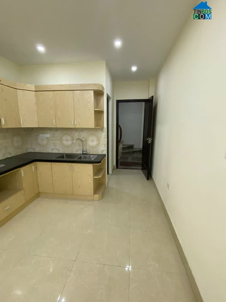 Ảnh Bán hoặc cho thuê nhà nguyên căn số 41 ngõ 81 Xã Đàn . DT 35m2x5 tầng 0