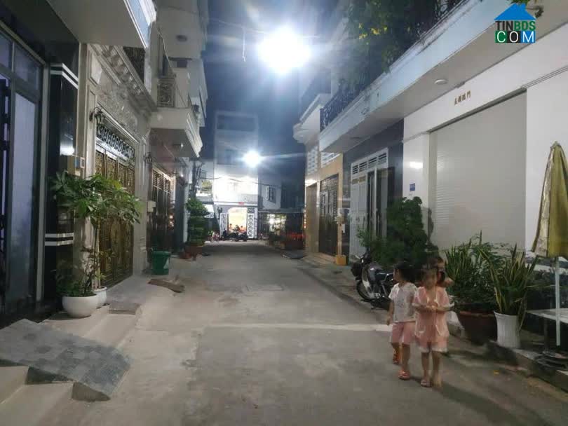 Ảnh Bán nhả 4 tầng đường mã lò, hẻm xe hơi, 50m2 chĩ 5.4 tỷ 0