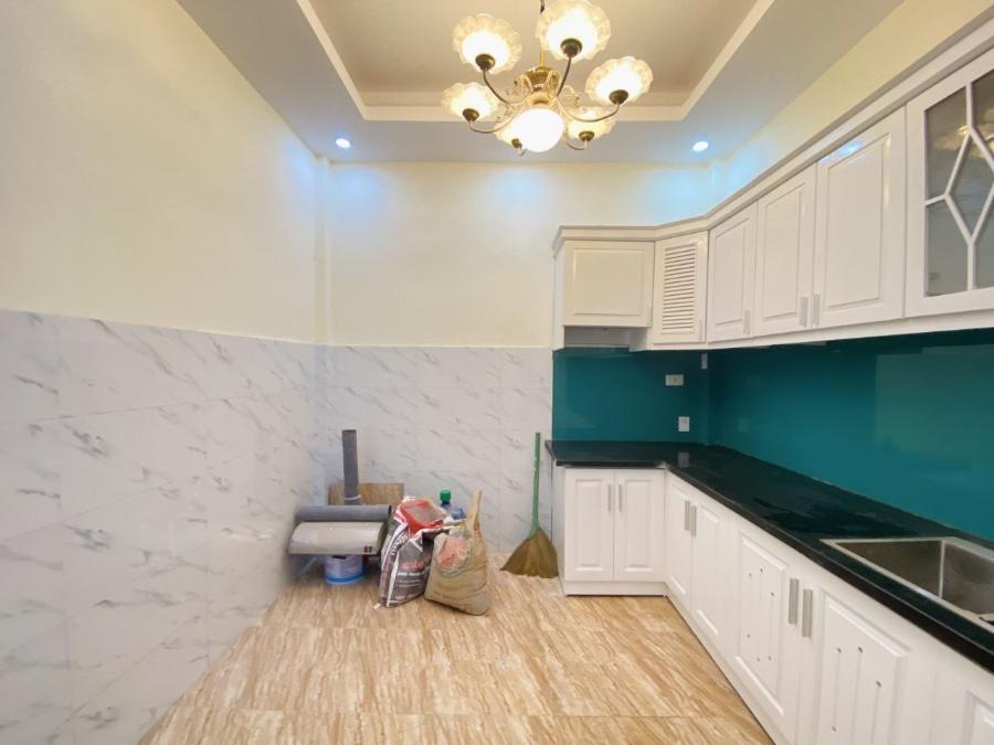 Ảnh Bán nhà Tôn Đức Thắng ở luôn 30m2 4 tầng, 2.4 tỷ 0