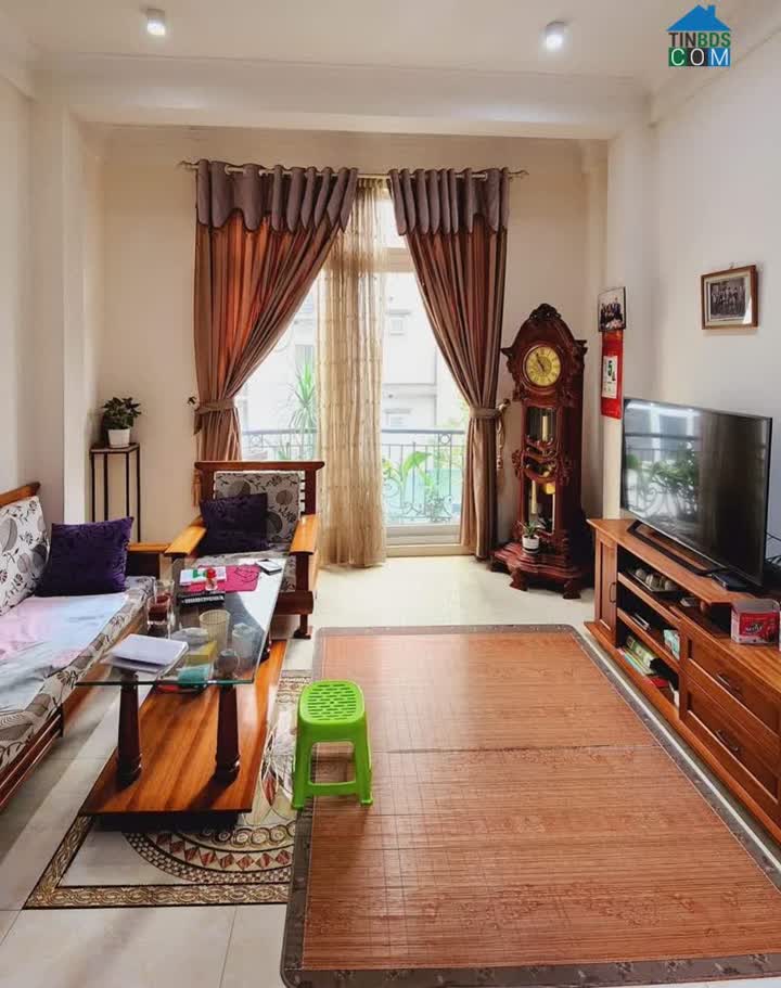 Ảnh Bán nhà Thái Thịnh, Đống Đa, dân xây, trước nhà 3m, gần ô tô tránh, 30m2x3 ngủ, chỉ 3.49 tỷ 0