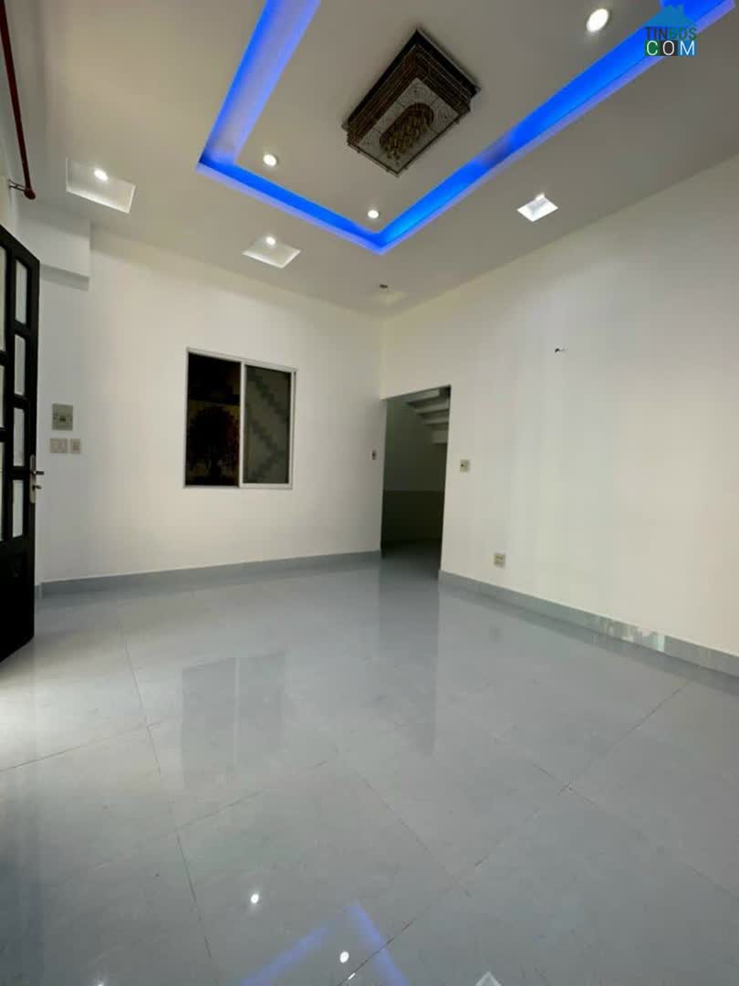 Ảnh Chủ nhà gửi bán nhà gấp để định cư nước ngoài giá rẻ mặt tiền đường 32 phường Bình Trị Đông ,... 0