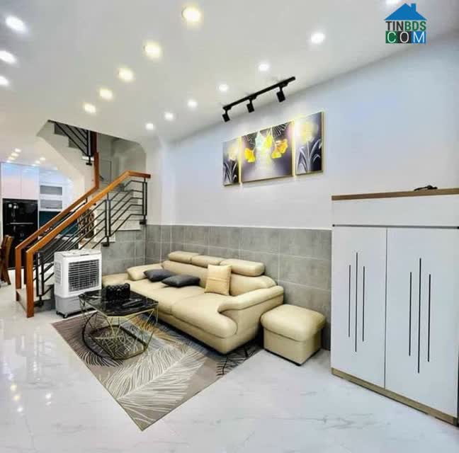 Ảnh Chủ nhà gửi bán nhà gấp để định cư nước ngoài giá rẻ mặt tiền hẻm 477 Kinh Dương Vương phường... 0