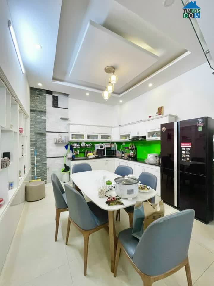 Ảnh Bán nhà 3 lầu đường 27 HBC khu bên sông ,dt 62m2 , giá 7 tỷ 0