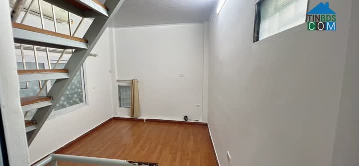 Ảnh Bán nhà Đông Đa ngõ Văn Chương 1.2 tỷ, 10m2, MT 4m, O tô đỗ 0