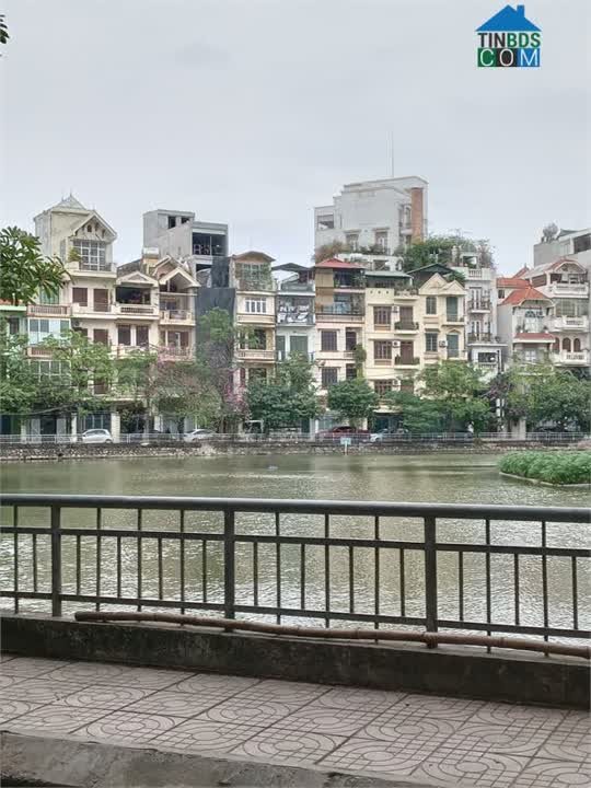 Ảnh Bán nhà mặt hồ Võ Thị Sáu duy nhất 1 căn vị trí đẹp nhất mặt hồ - 64m2x5T - vỉa hè ô tô tránh 0