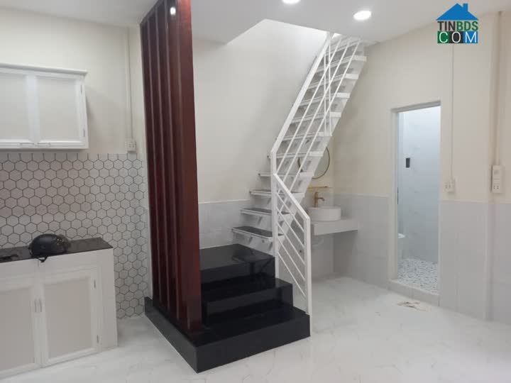 Ảnh Nhà rẻ 30m2 khu phân lô Bình Phú, Thủ Đức. Giá nhỉnh 2 tỷ 0