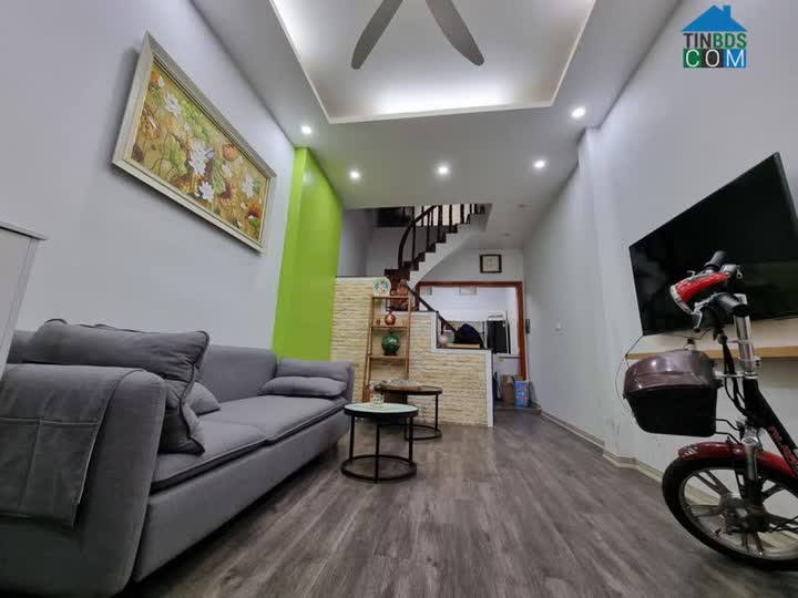 Ảnh Cực hiếm, 10 bước ra oto, 15 ra mặt phố Lạc Long Quân nhỉnh 5 tỷ 0