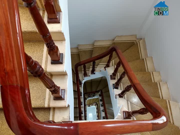 Ảnh Chính chủ cần bán nhà phố Giáp Bát, nhà đẹp, ở được luôn, giá chỉ 3.63 tỷ. 0