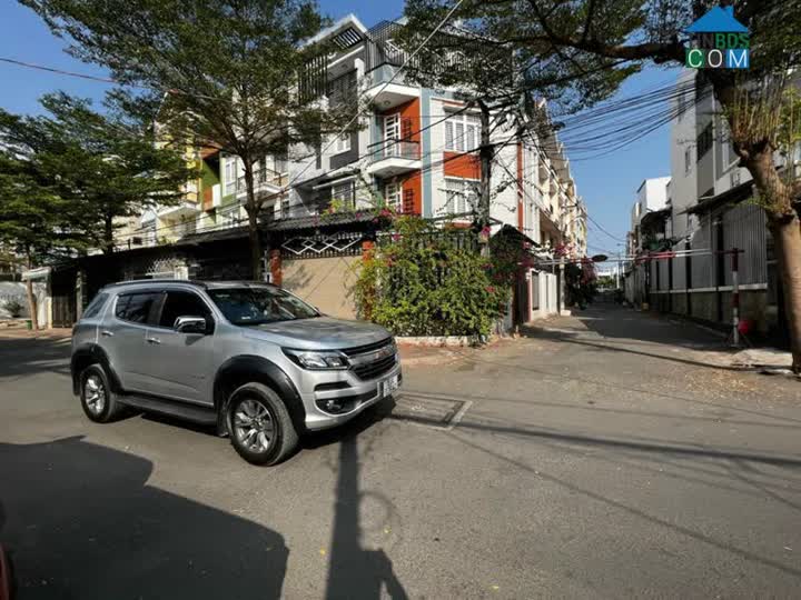 Ảnh Bán nhà 3 lầu 2 MT đường 606 HBP , dt 108m2 , giá 10.5 tỷ 0