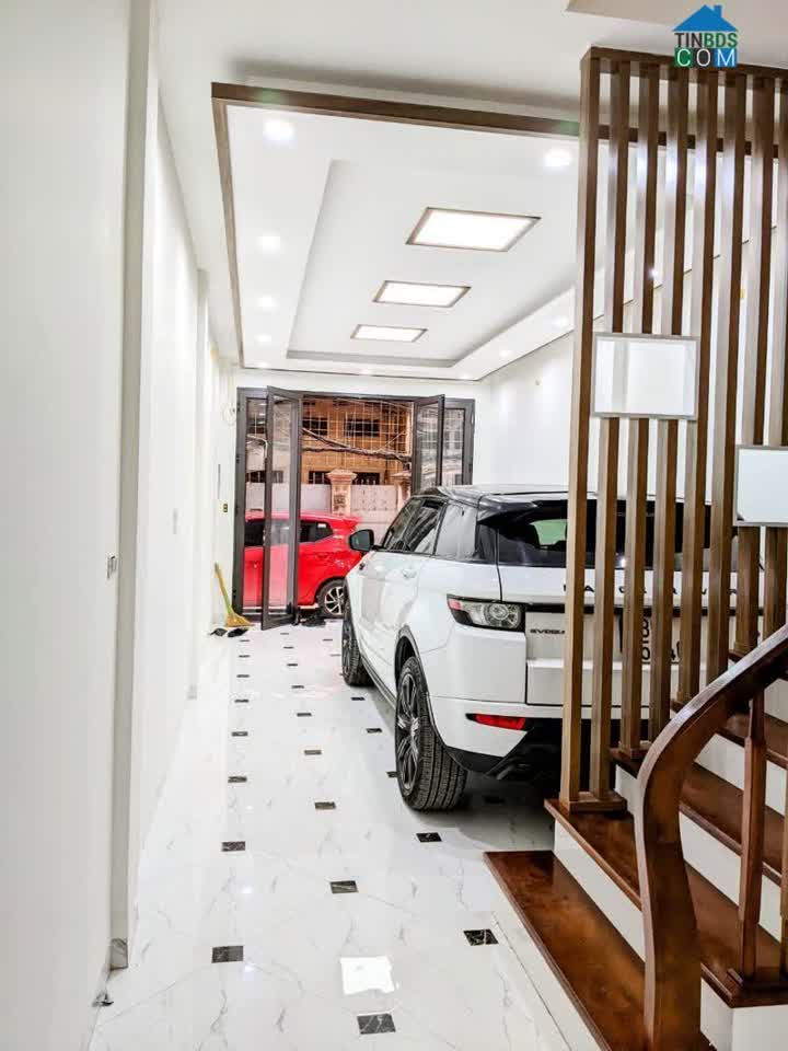 Ảnh Bán nhà ngõ phố Đền Lừ-147 Tân Mai, 60m2 thang máy, 5 tầng, ô tô vào, cực đẹp thoáng. Giá 8,6 tỷ 0