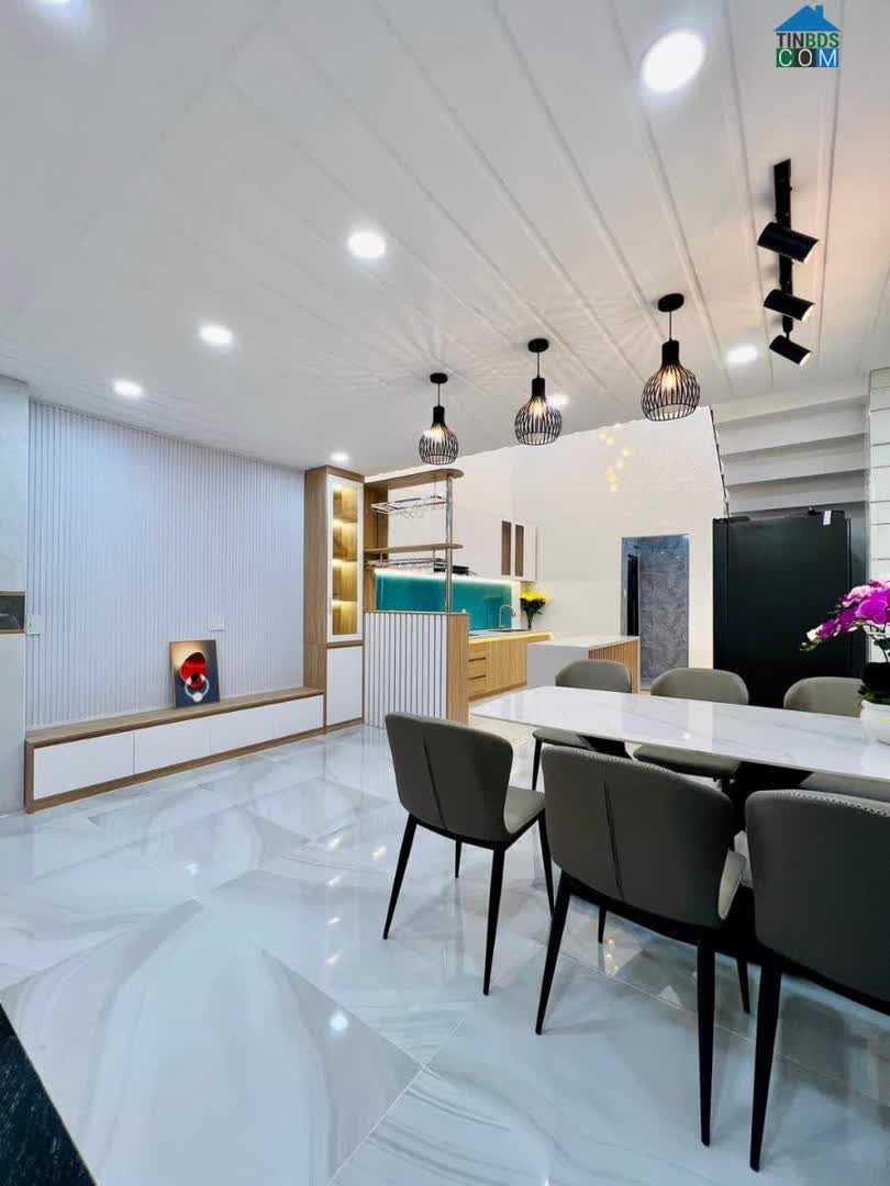 Ảnh Hẻm 6m 5 lầu, hầm 5x19 Phan Văn Trị F5 Gò Vấp 0