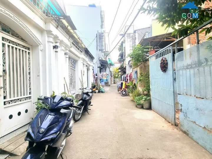 Ảnh bán hhà sổ hồng riêng giảm giá cực mạnh - Hẻm 38 Đặng Nhữ Lâm, Thị trấn Nhà Bè ; giá bán 2 Tỷ... 0