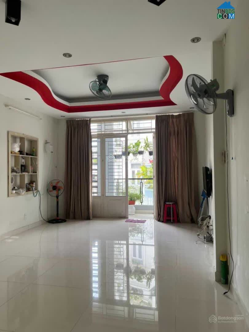 Ảnh Nhà đẹp 30m2 đường Hồng Lạc, Tân Bình, chỉ nhỉnh 2 tỷ 0