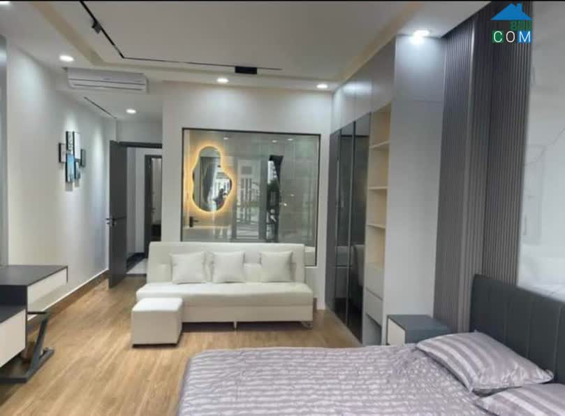 Ảnh Bán nhà đường Trường Chinh, Tân Bình, DT 80m2, 3 tầng, chỉ 9.x tỷ 0