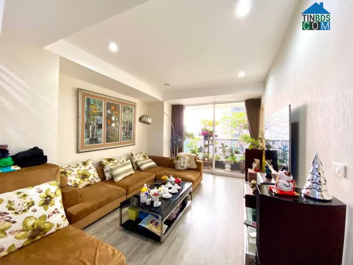 Ảnh Bán nhà phố Đê La Thành diện tích rộng , mặt tiền lớn , ánh sáng ngập tràn , hàng xóm sĩ quan 0