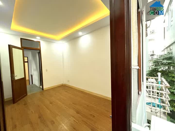 Ảnh Hiếm! Bán nhà Chùa Láng,Đống Đa 40m2 x5Tầng,Ôtô cách nhà 5m, ngõ thông, giá 5.25 tỷ 0