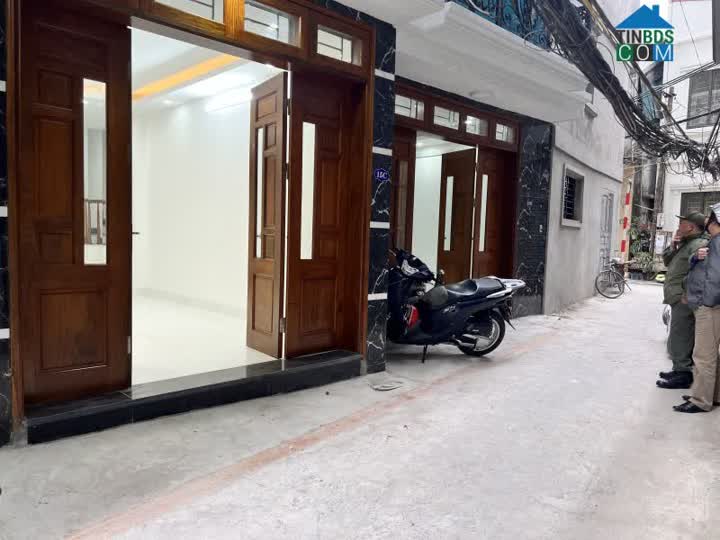 Ảnh Bán nhà riêng Xuân La, 33m2 ô tô đỗ cửa. LH: Địa Thủy Sư Trần Thọ 0906299843 0