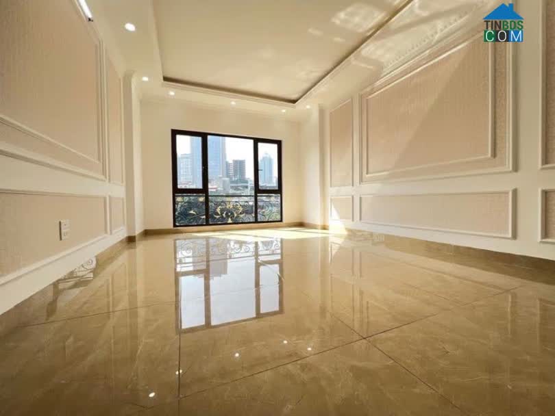 Ảnh Bán Nhà Nguyễn Ngọc Vũ 7 Tầng Thang Máy, Trước Nhà Oto Tránh 0