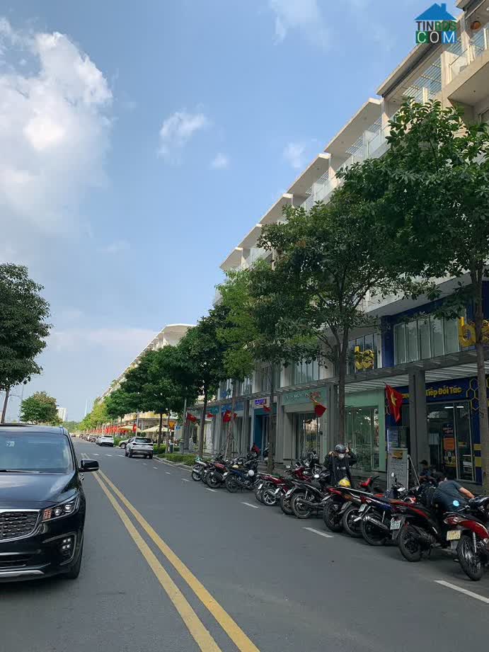 Ảnh Nhà bán MT Kinh Doanh Khu Vip Nhất Linh Chiểu Tp.Thủ Đức Giá 12,5 TỶ 0