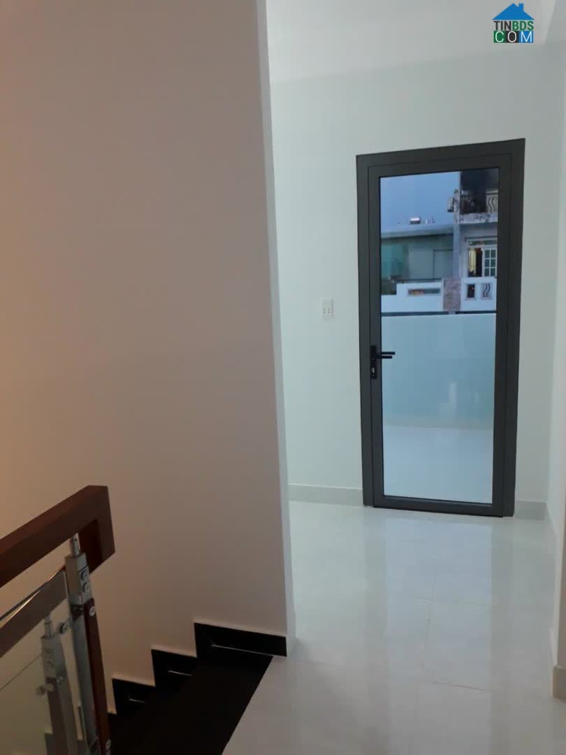 Ảnh Nhà mặt tiền kinh doanh 5 tầng, ô tô đỗ cửa Nguyễn Hồng Đào, 5.5 tỷ 0