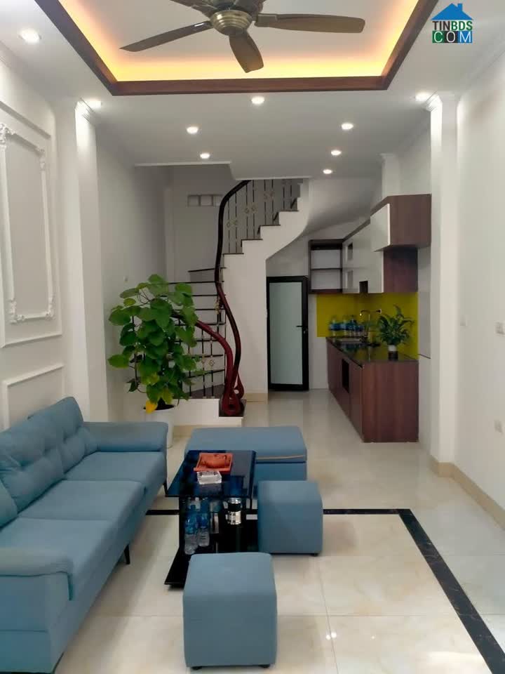 Ảnh Bán nhà ngõ Cống Trắng-Đống Đa,2mặt thoáng sáng,ngõ rộng,xe ba gác đỗ cửa,31m2,5T,mt:3m 0