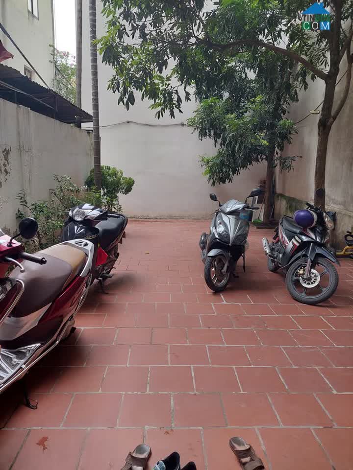 Ảnh Hoàng Cầu 125m2. Gía 13,75 Tỷ. Cách 1 Nhà Ra Phố - Diện Tích Rộng 0