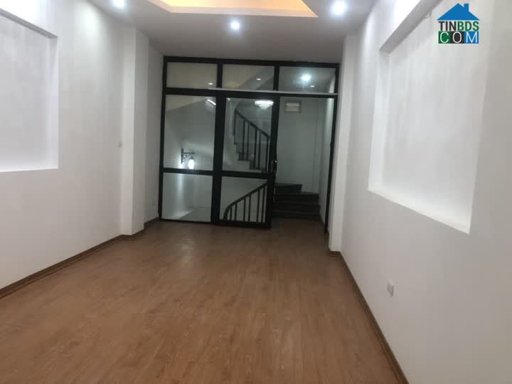 Ảnh Bán nhà Hoàng Mai, 30m2, 6 tầng, ngõ ô tô, thông tứ tung, chỉ 3 tỷ 8 0