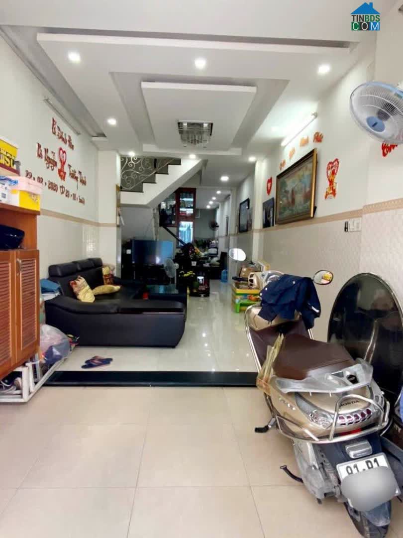 Ảnh Gần 60m2, 3 tầng đường Lạc Long Quân, Quận Tân Bình giảm chào hơn 3 tỷ. 0