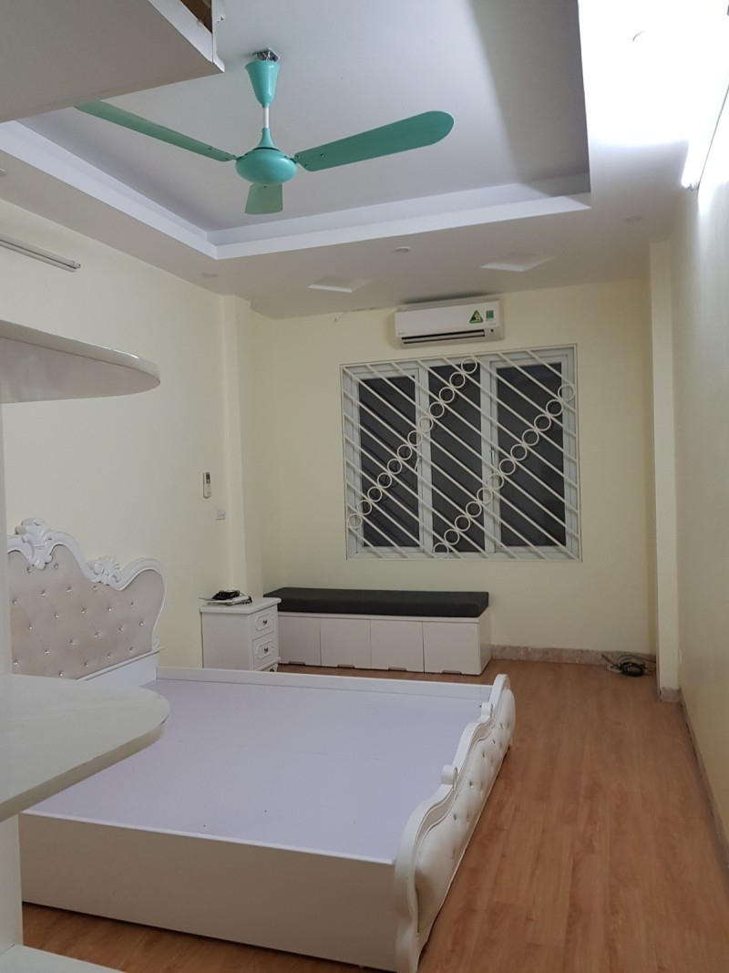 Ảnh Chủ bán gấp nhà phố Đặng Văn Ngữ 40m2, 5 tầng, 4MT chỉ 5 tỷ 0