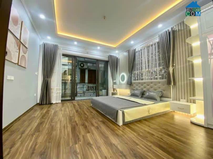 Ảnh Bán nhà Đống Đa, Phạm Ngọc Thạch Ô TÔ, KINH DOANH, 2 MẶT THOÁNG 60m2, 5 tầng, MT 6m 0