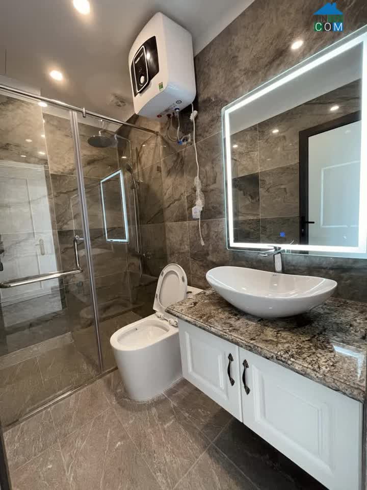 Ảnh Bán nhà Cầu Giấy oto tránh, kinh doanh, thang máy, DT 65m2 – 7T – MT 4,3m 0