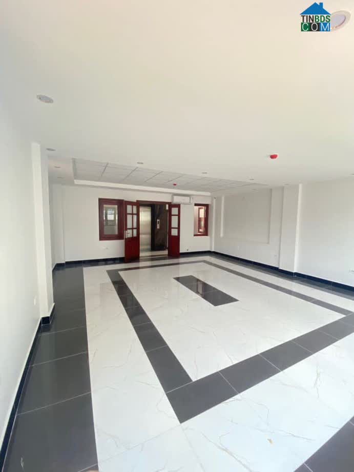 Ảnh Bán Tòa Văn Phòng Phố Thái Hà,8 Tầng Thông Sàn,Thang Máy 0