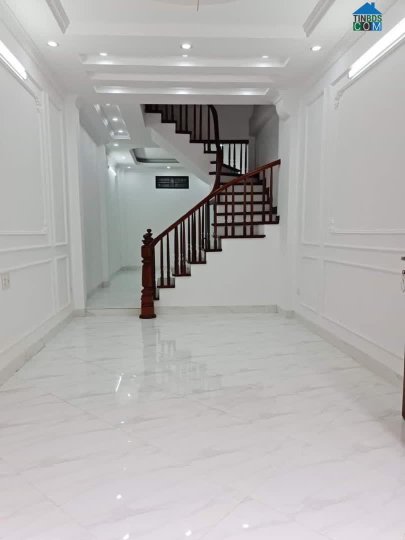 Ảnh Bán nhà ngõ 216 Đê La Thành, ngõ rộng nông, gần phố, 6 phòng ngủ, 36m2, 5t, mt 3,4m 0