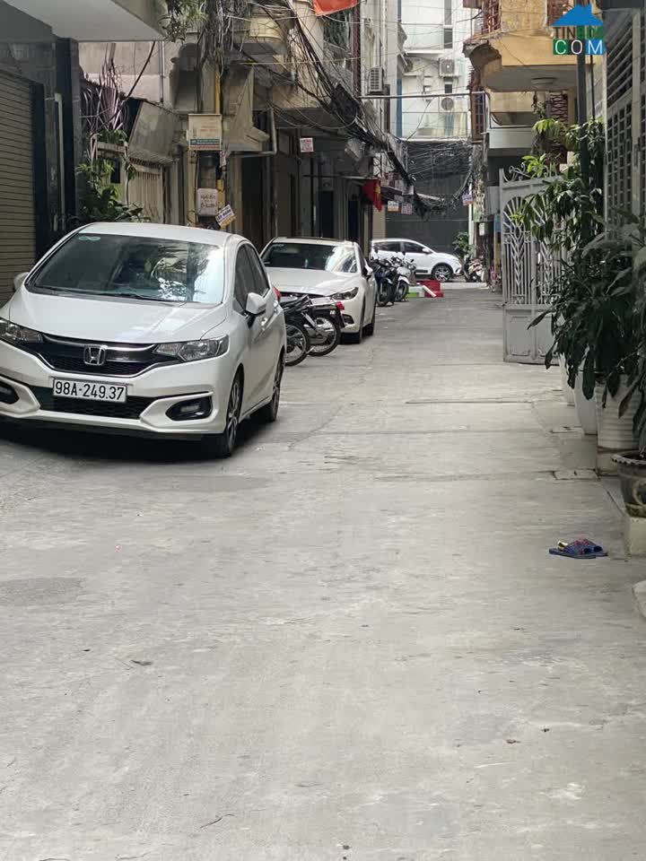 Ảnh Nhà đẹp ở luôn đường Láng, Q Đống Đa, Phân lô, ô tô, 55m, mt 5.5m, 11 tỷ. 0