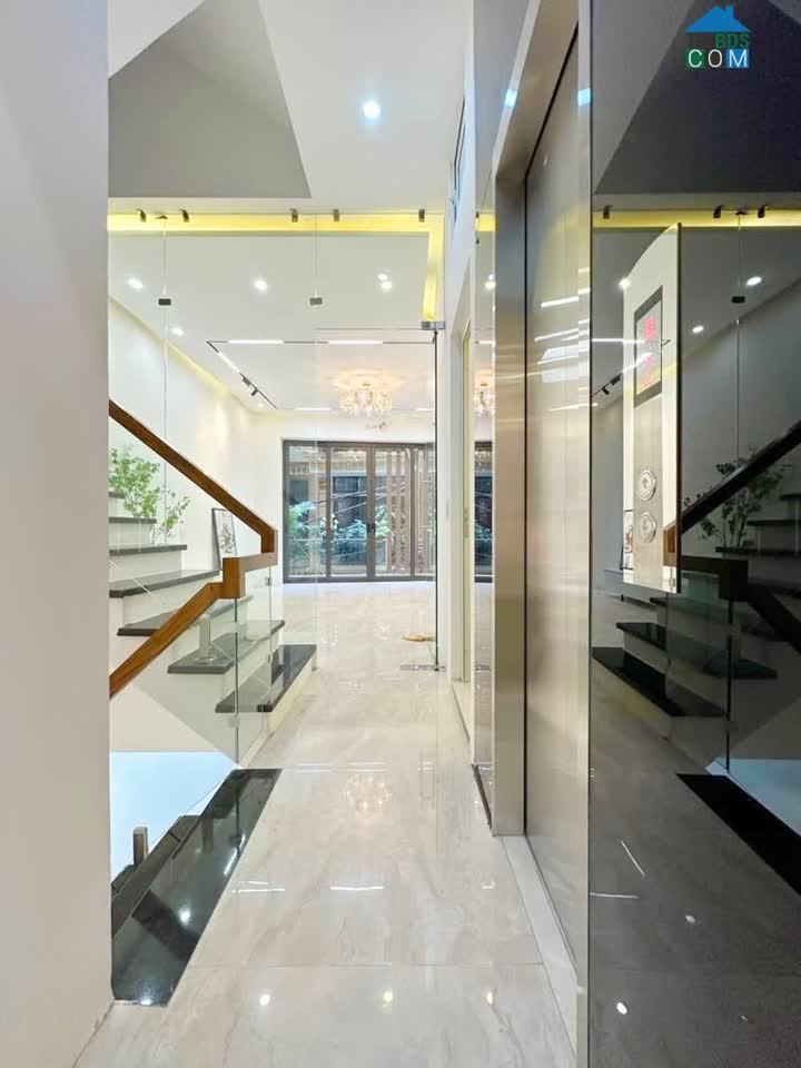 Ảnh Bán nhà Vương Thừa Vũ, Thanh Xuân 60m2 có thang máy 11 tỷ 0