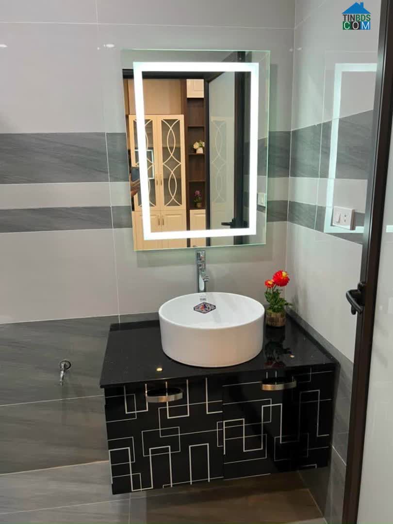 Ảnh Bán toà nhà CCMN phố Hoàng Quốc Việt, Cầu Giấy 95m2 x9Tầng, doanh thu 1.2 tỷ/năm, giá 19.5 tỷ 0