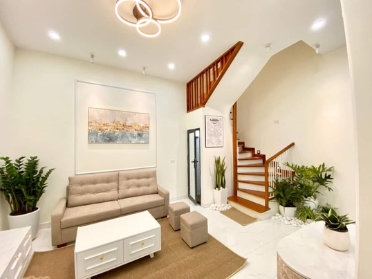 Ảnh Bán nhà riêng phố Vũ Tông Phan - Ngã Tư Sở, 42m2 x 5T, 6 phòng ngủ, ngõ thông. Giá 3.9 tỷ. 0