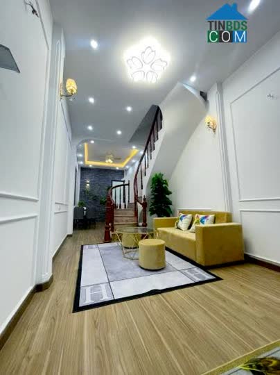 Ảnh Bán nhà ngõ phố Tân Mai, ô tô gần nhà, 38m2 x 4T cực đẹp, an ninh tốt. Giá 3,5 tỷ 0