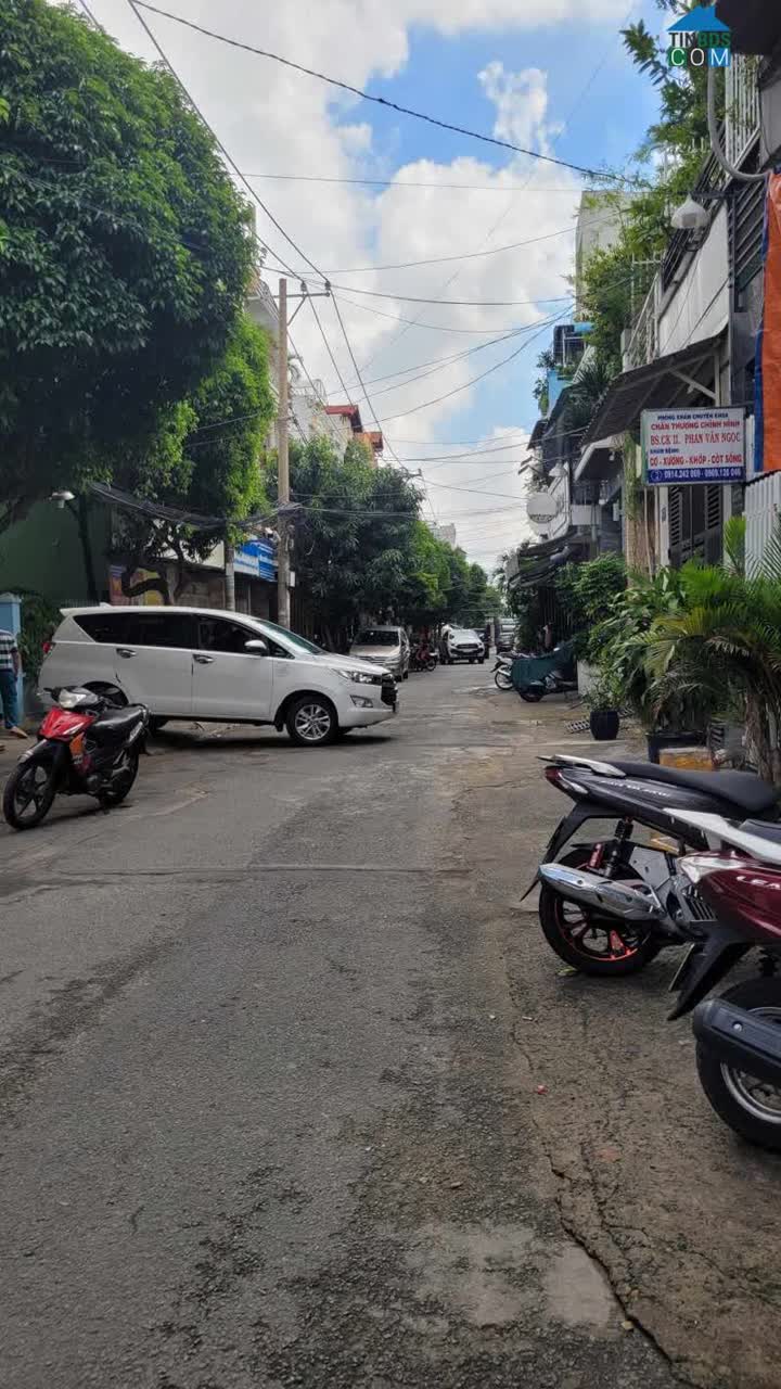 Ảnh Nhà rẻ Tân Bình, khu Bàu Cát, 3 tầng, 2PN, 3.5m x 6m chỉ 2 tỷ hơn xíu. 0