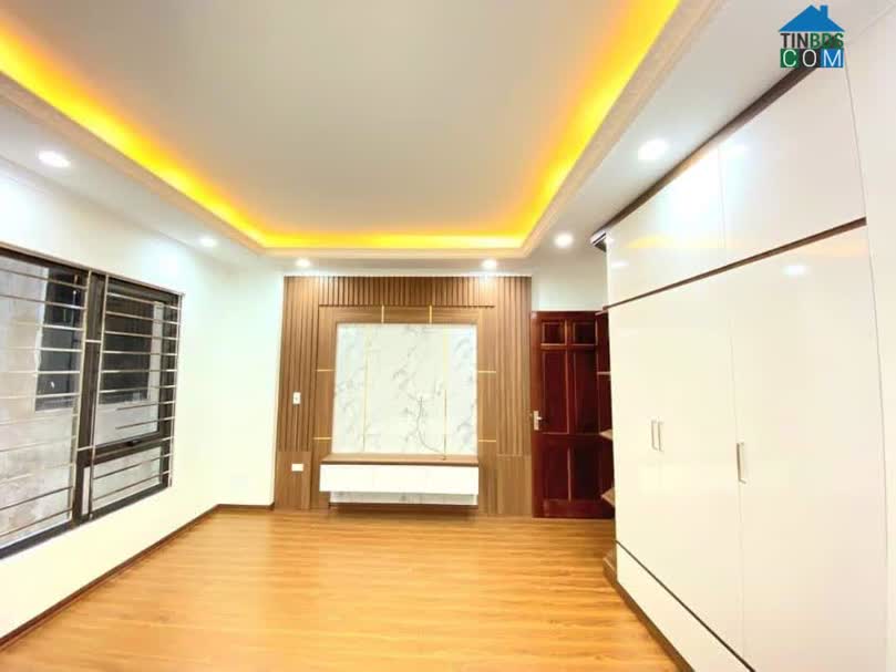 Ảnh Lô góc, 15m ra phố, ngõ ba gác, ở luôn, bán nhà Tây Sơn 0