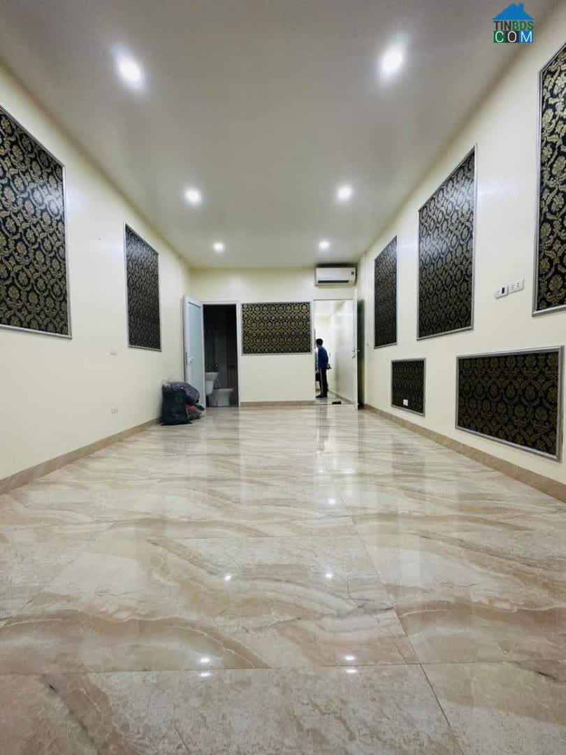 Ảnh CẦU GIẤY - VỈA HÈ - Ô TÔ - KINH DOANH- GARA - 82m - 4 tầng -mt6m - 20 tỷ 0