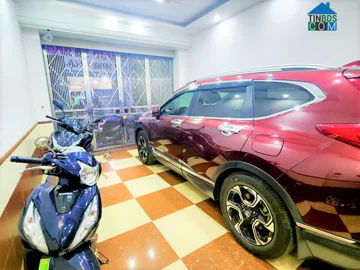 Ảnh Bán nhà Nguyên Hồng, ô tô tránh, vỉa hè, 55m2, 4T, mặt tiền 4,5m, giá hơn 11 tỷ 0