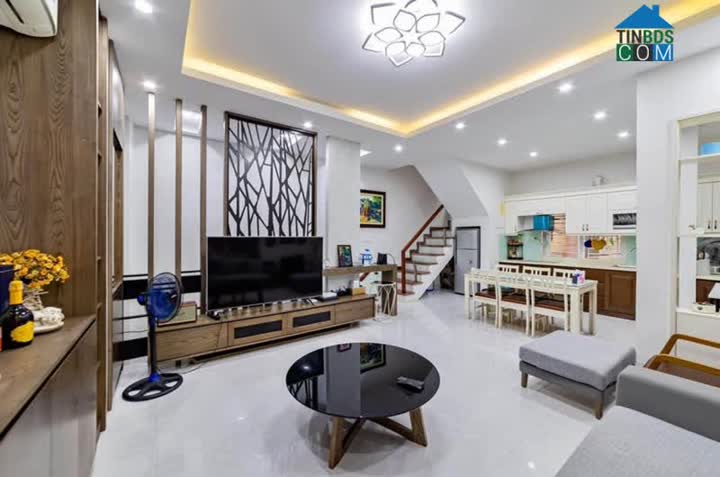 Ảnh Bán nhà ngõ 225 Nguyễn Đức Cảnh, 5 tầng mới tinh, có sân chơi, hợp với gia đình trẻ, chỉ 3 tỷ 600tr 0