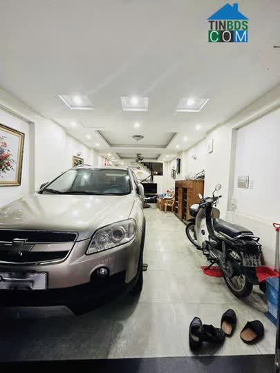 Ảnh Siêu hiếm Nguyễn Văn Thương, xe hơi đậu trong nhà 4x20m, Nhà 4 tầng 5PN 5WC 0