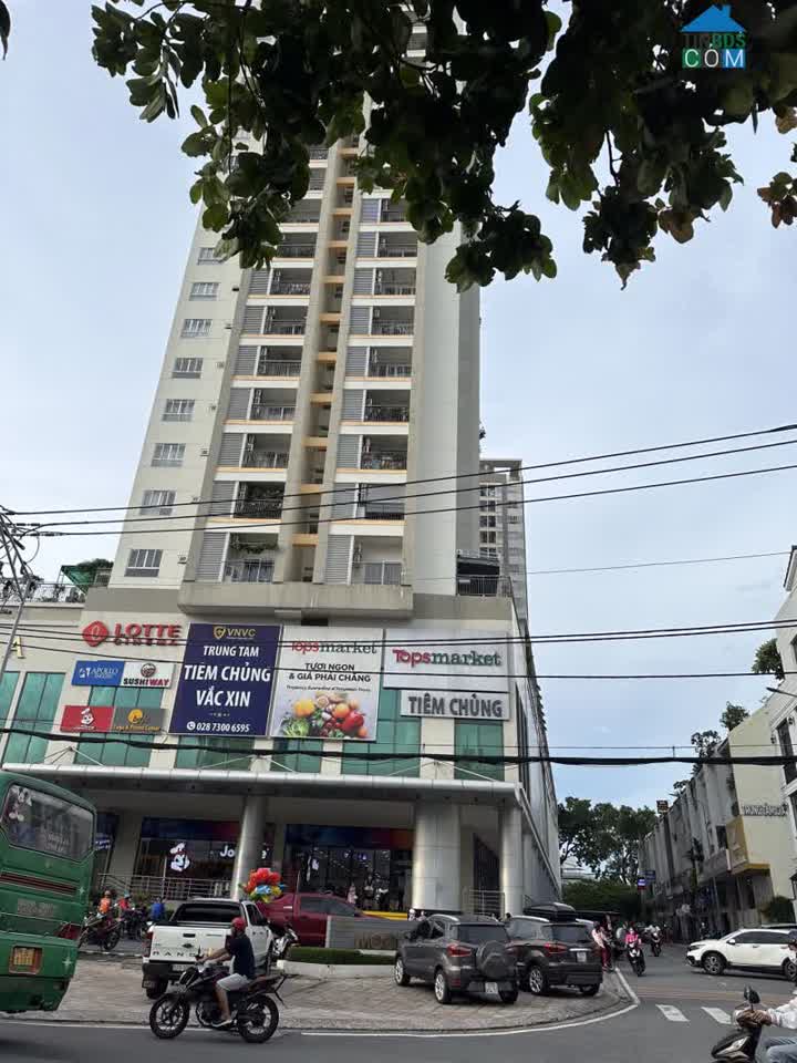 Ảnh Nhà bán 3 Tầng đẹp có sân đậu xe hơi, P.Trường Thọ đối diện CC Moonlight 0