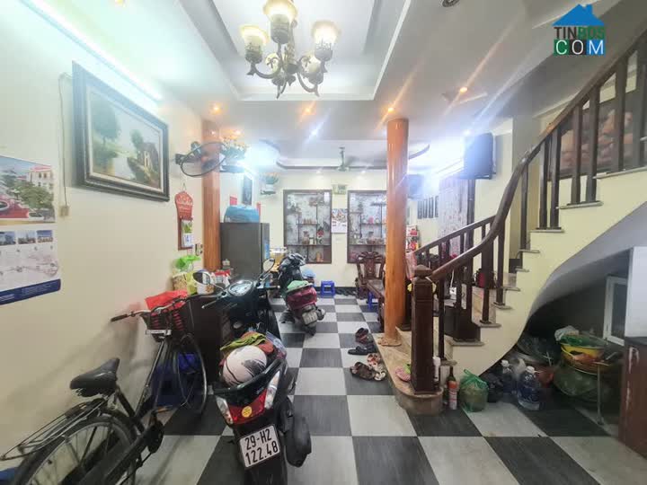 Ảnh Bán nhà Lĩnh Nam, Hoàng Mai, gần phố, gần ô tô, nhà dân xây 35 m2, 3 tỷ 200 0