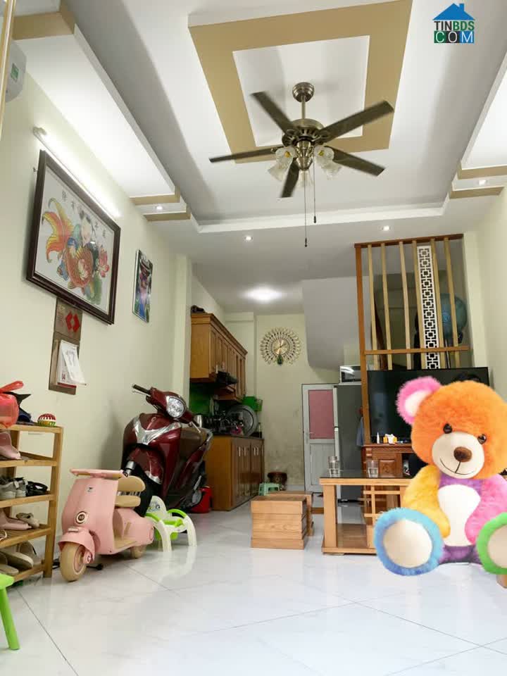 Ảnh Bán nhà Lĩnh Nam, Hoàng Mai, ô tô đỗ sát cổng, gần hồ ở sướng, giá rẻ giật mình 3 tỷ 300 0