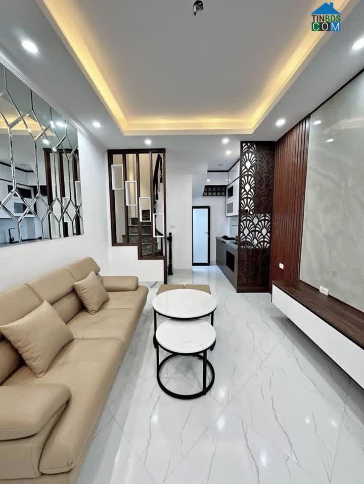 Ảnh Bán nhà Xuân Thủy, 39m2 5 tầng, 4 phòng ngủ, full nội thất, cách phố 30m, gần chỗ để oto, giá... 0